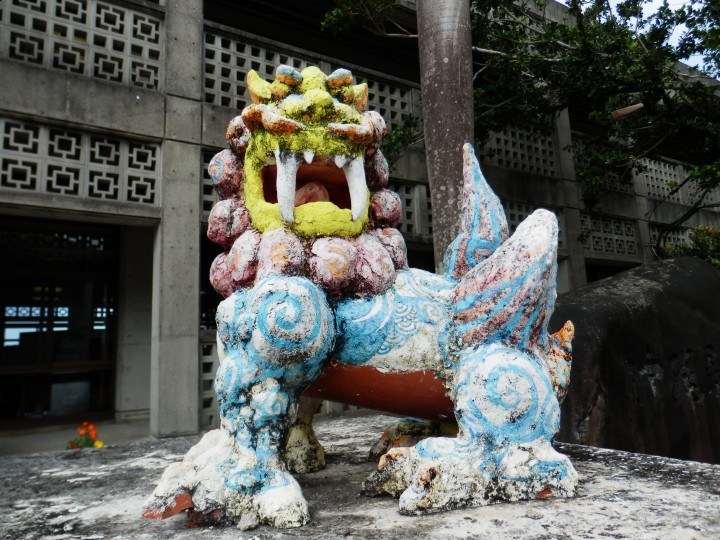 These three painted shisa caught my eye in a street near Naha's Shuri castle.