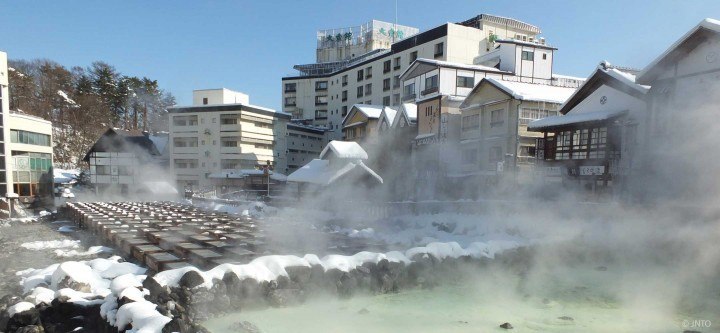 Yubatake at the centre of Kusatsu Onsen