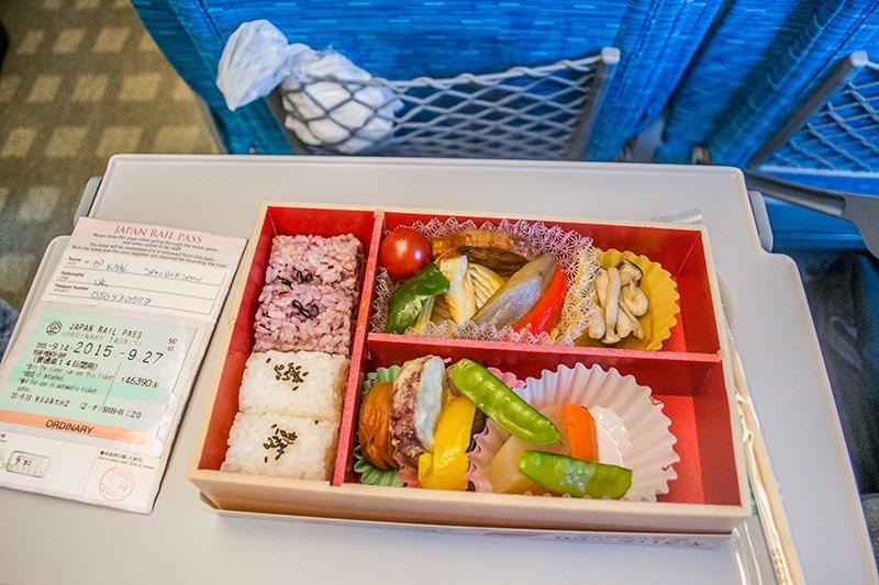A bento box on the bullet train