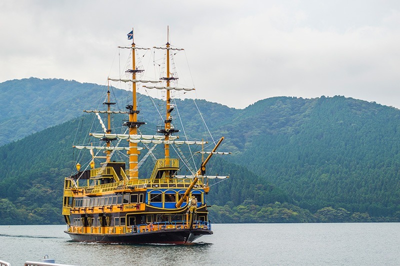 Crossing Lake Ashi on a pirate ship!