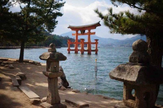 Miyajima's floating torii gate