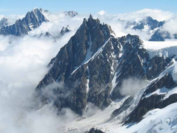 Jagged peaks in the heart of the European Alps 