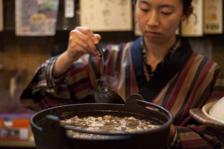 It's perfectly polite to pick up your bowl in Japan