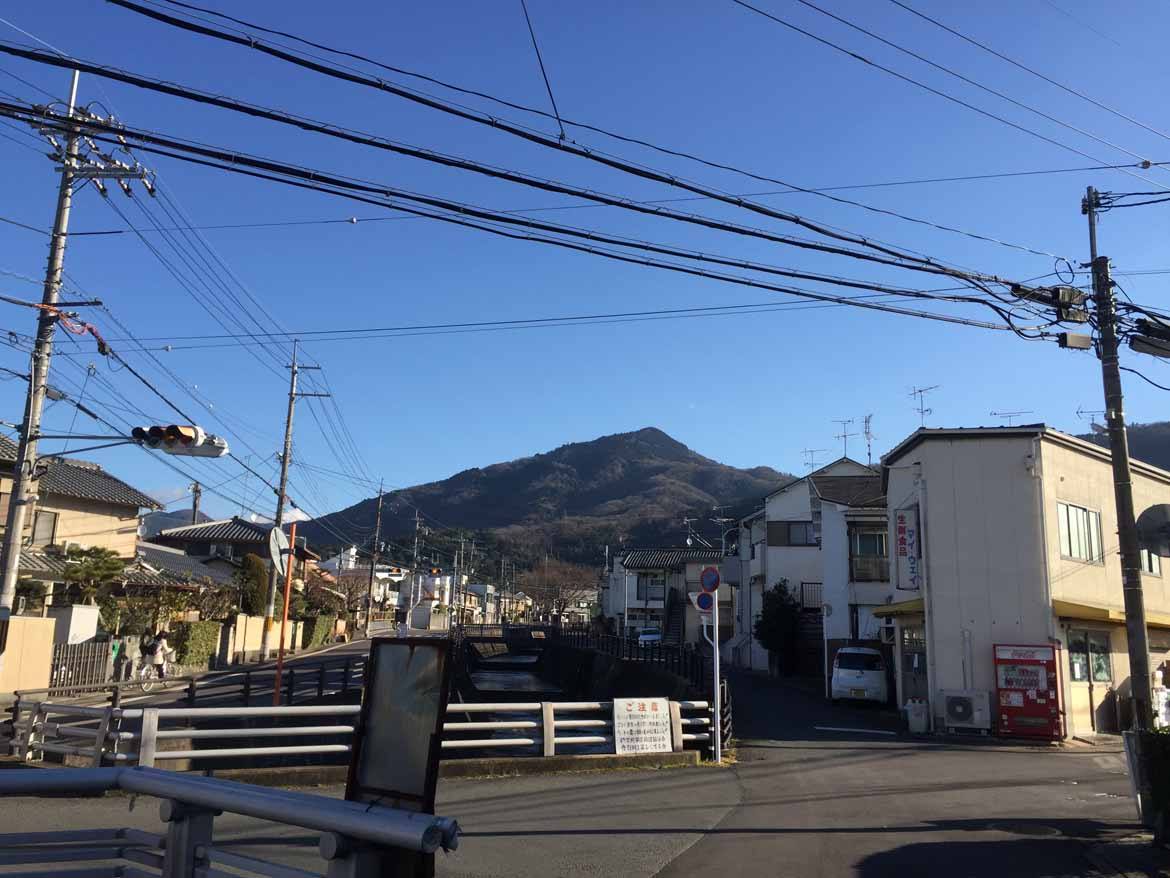 Mount Hiei looms in the distance near Shugaku-in Station