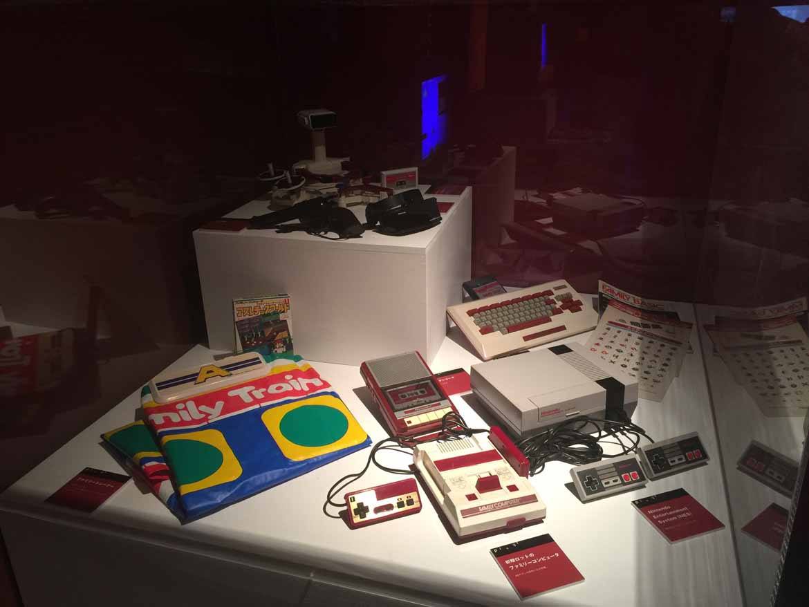 Famicom accessories