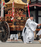 Takayama Spring & Autumn Festivals Image