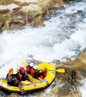 White water rafting in Minakami Image