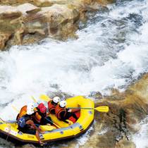 White water rafting in Minakami Image