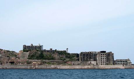 Gunkanjima cruise