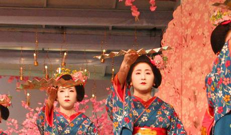 Geisha dance performances