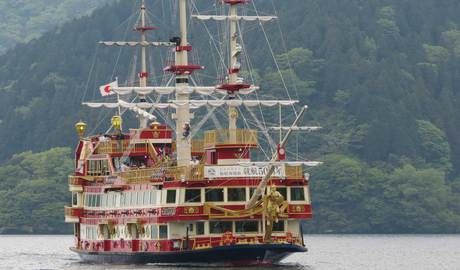 Lake Ashi pirate ship 
