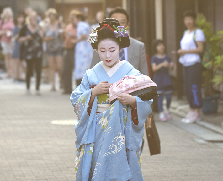A classic two-week itinerary covering some of Japan's most iconic locations, including Tokyo, Kyoto and Mount Fuji.