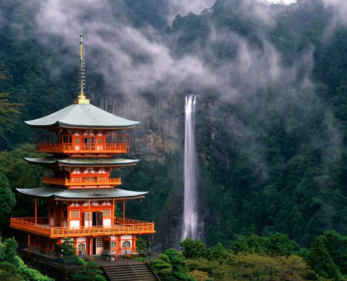 Add this advanced hiking module to a longer trip and discover the ancient pilgrimage trails of the Kumano Kodo.